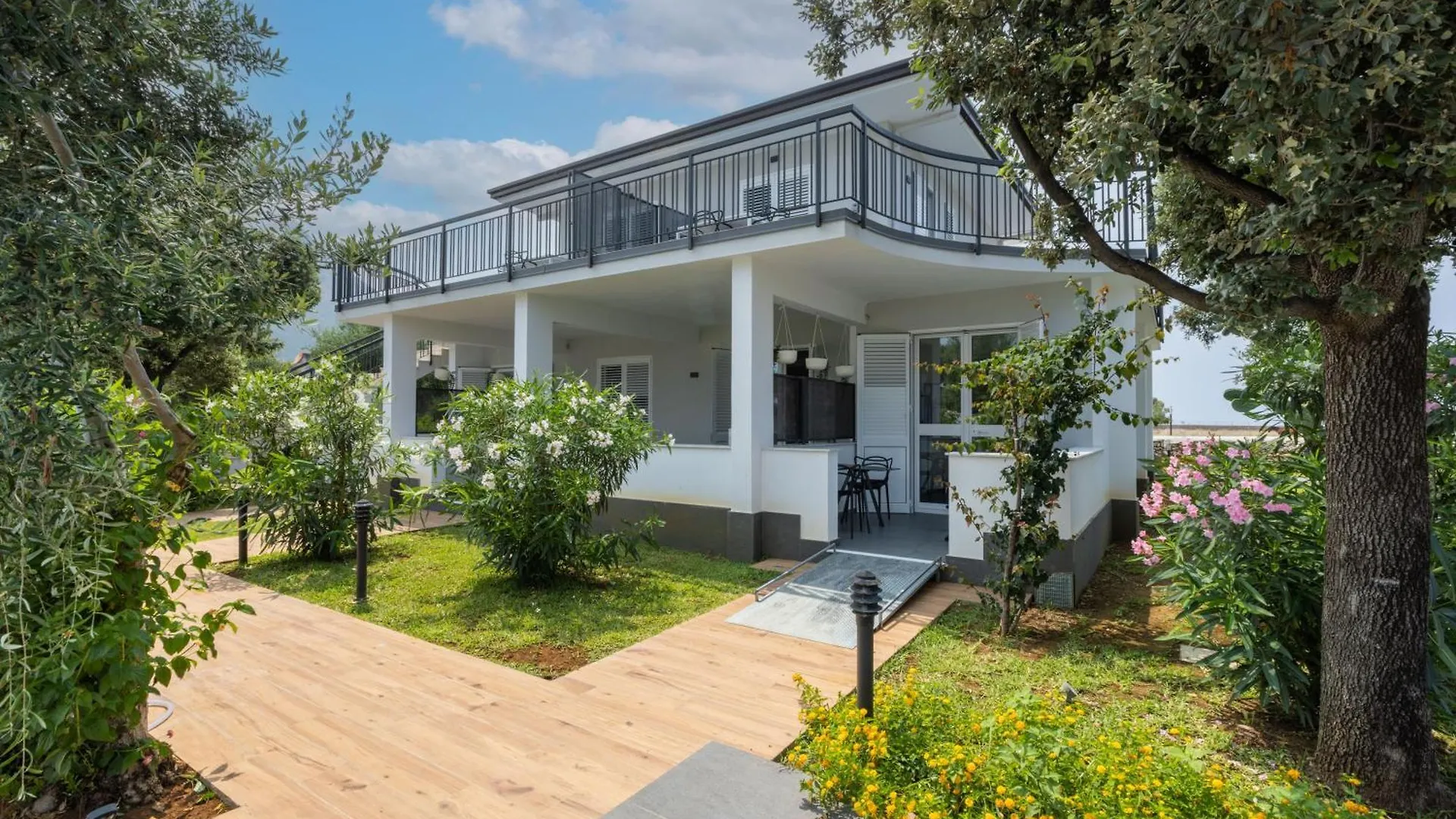 ゲストハウス Sweet Sicily Apartments カリーニ