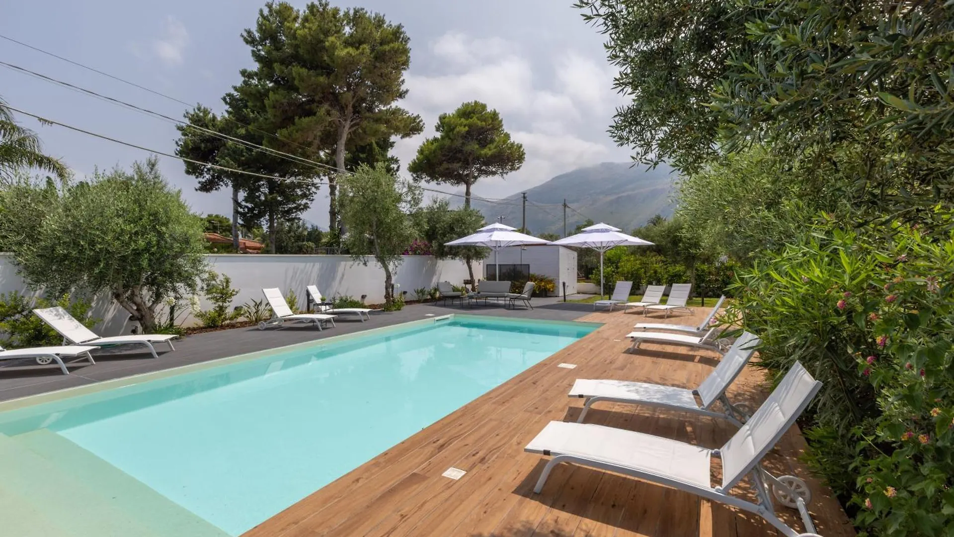 Guest house Sweet Sicily Apartments Carini Italy